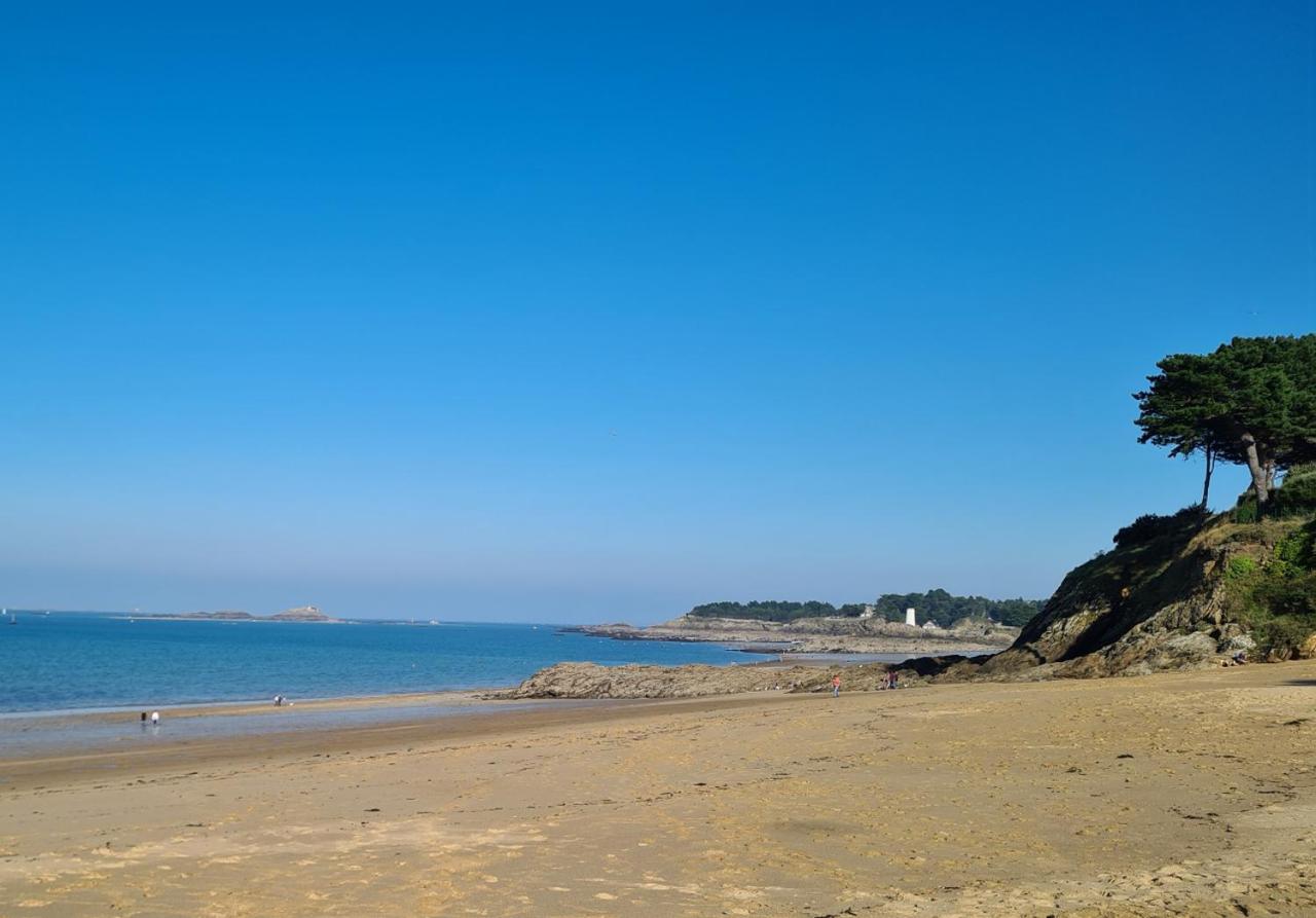 Vila L'Exploratrice Saint-Lunaire Exteriér fotografie